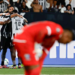 Botafogo vence 2-0 a Nacional Potosí y enfrentará a Barcelona SC en la Fase 3 de la Libertadores. Resumen del triunfo del Fogão en Río.
