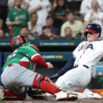 México pierde el invicto en el Clásico Mundial 2026 tras caer 5-3 ante Estados Unidos. La novena de Benjamín Gil buscará su pase ante Italia.