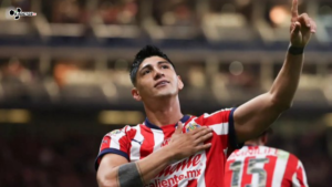 Oficial: Alan Pulido queda fuera de Chivas tras rescindir contrato
