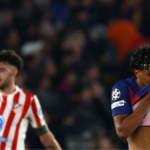 El Atleti de Simeone gana 0-2 en el Camp Nou con goles de Álvarez y Sorloth tras la roja a Cubarsí.