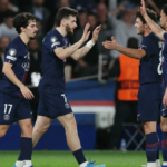 El campeón de Europa vence 2-0 con goles de Doué y Kvaratskhelia. Revive la exhibición de Luis Enrique en los cuartos de la Champions League