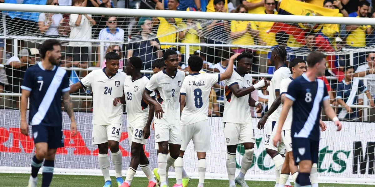Ecuador golea 3-0 a Guatemala y llega al Mundial 2026 con 19 partidos invicto.